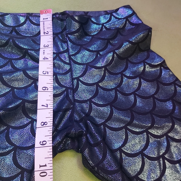 Blackmilk Mermaid Leggings in Small - Picture 4 of 5
